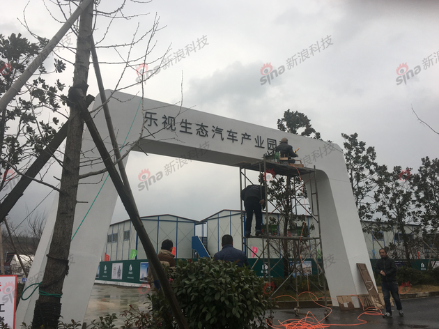 �������ڞ�l������ǰ���A��